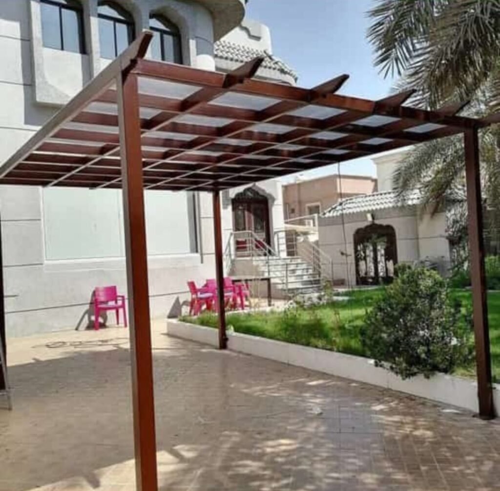 جلسات برجولات بتغطية لكسان عصرية